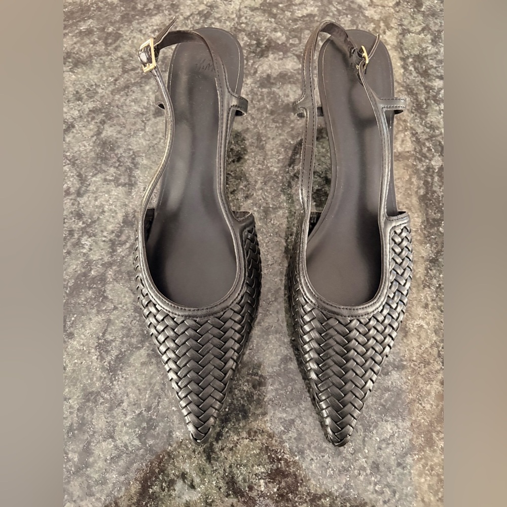 Elegant Black Woven Women's Flats